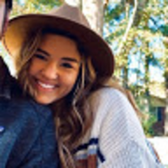 Meet your Posher, Reanna - Picture 1 of 1